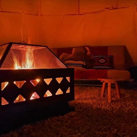 Teepee Camp Lounky Hotell Chodouny Exteriör bild