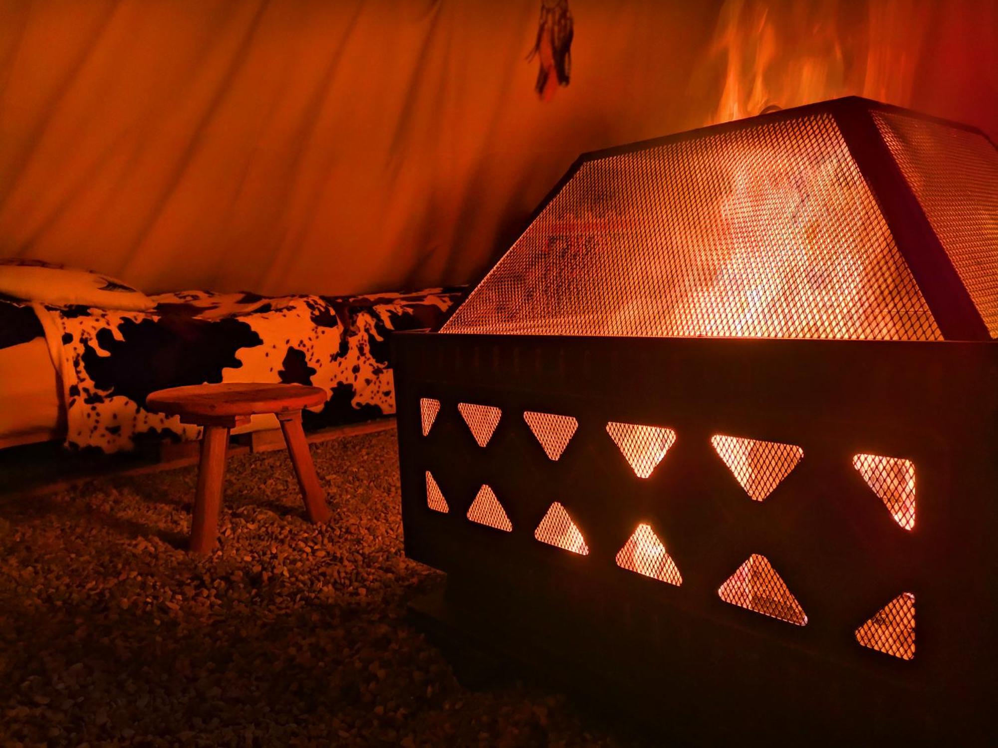 Teepee Camp Lounky Hotell Chodouny Exteriör bild